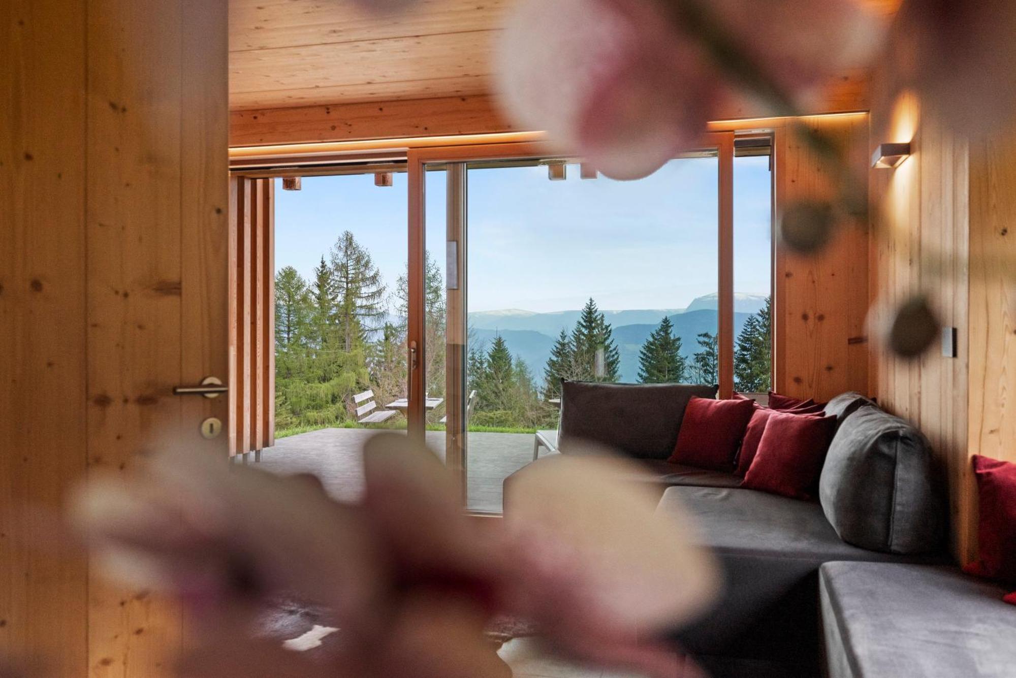 New Opening "Sissi Chalets" - Unique Luxury Hideaway With Mountain View & Sauna Mendola ภายนอก รูปภาพ