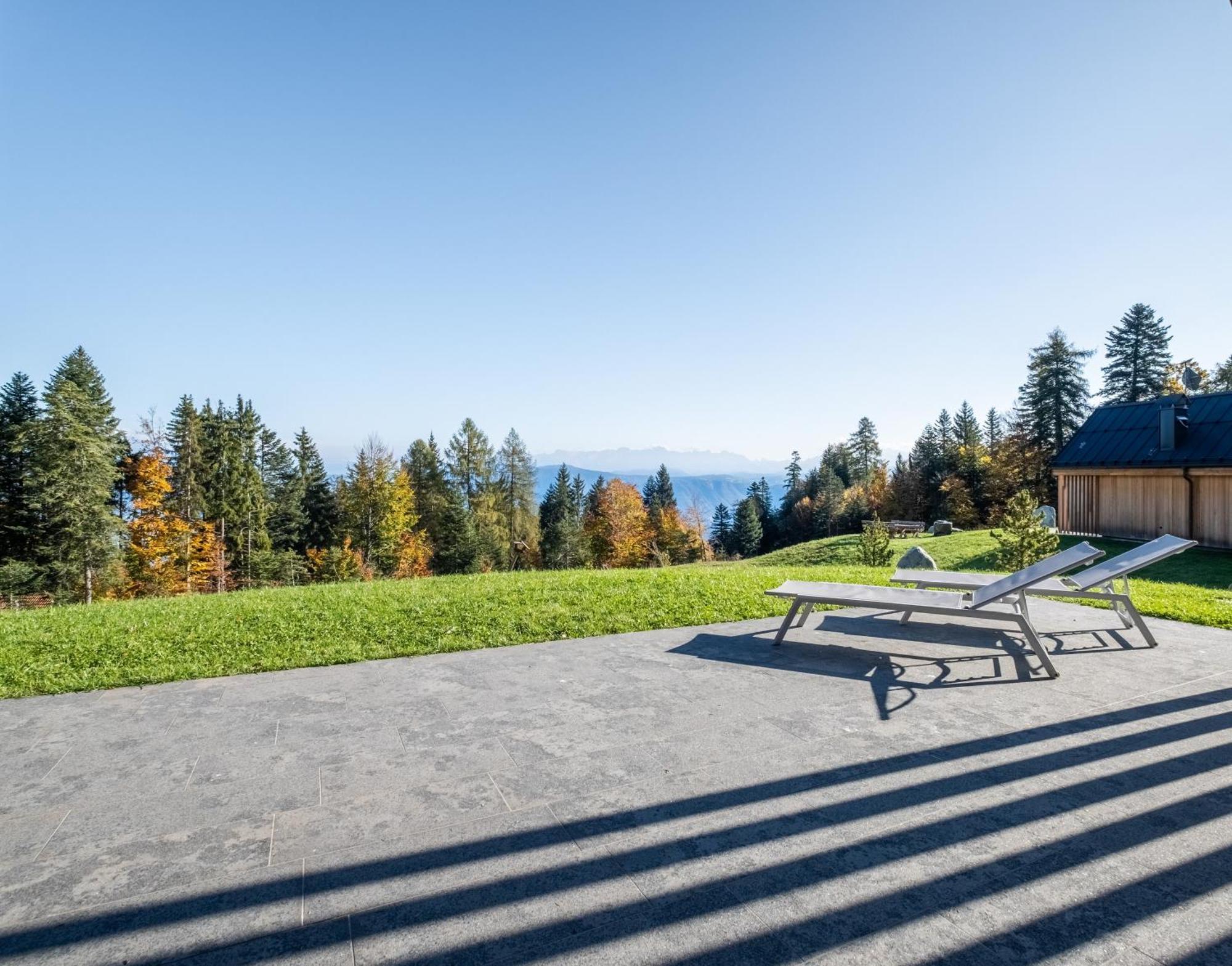 New Opening "Sissi Chalets" - Unique Luxury Hideaway With Mountain View & Sauna Mendola ภายนอก รูปภาพ