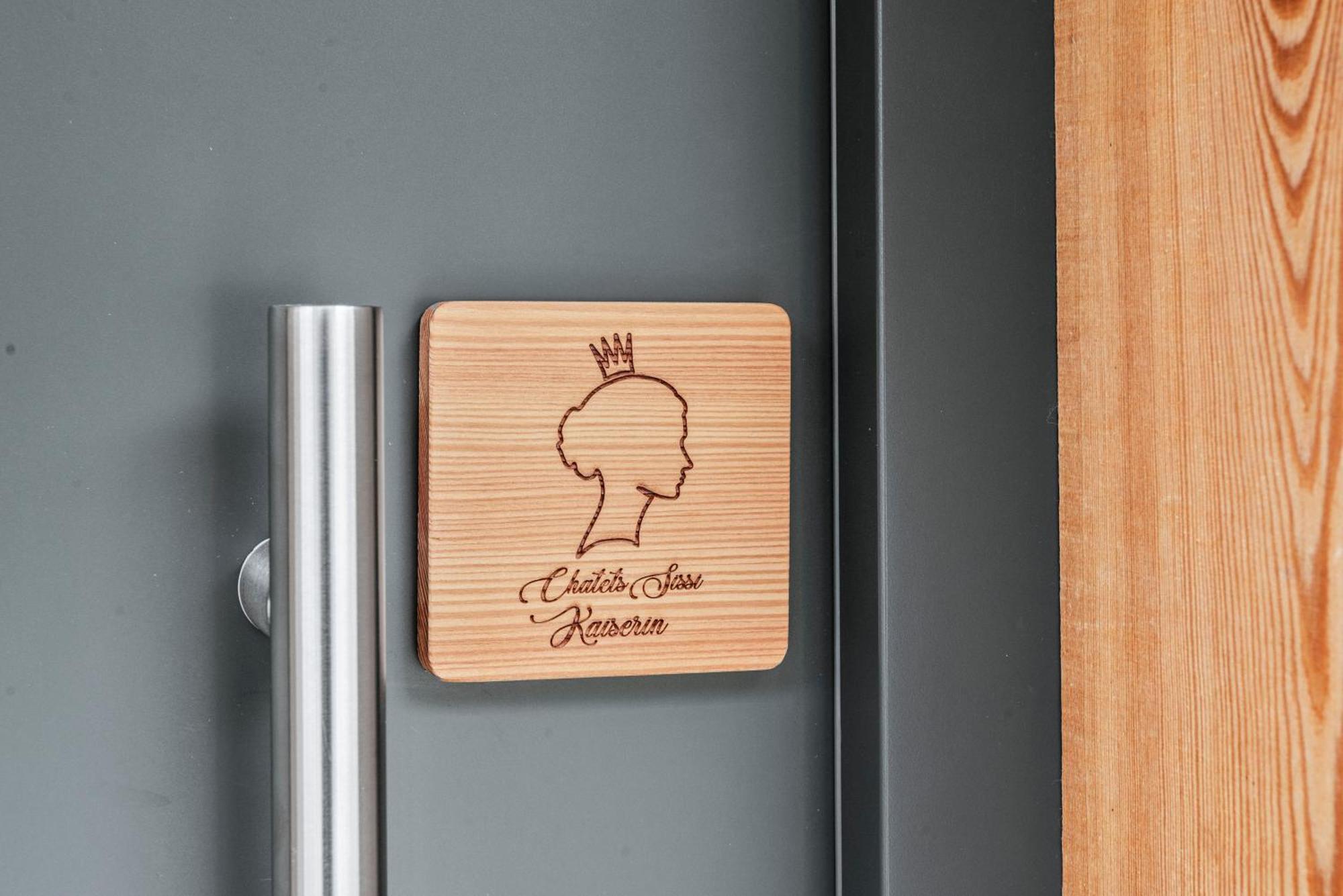 New Opening "Sissi Chalets" - Unique Luxury Hideaway With Mountain View & Sauna Mendola ภายนอก รูปภาพ