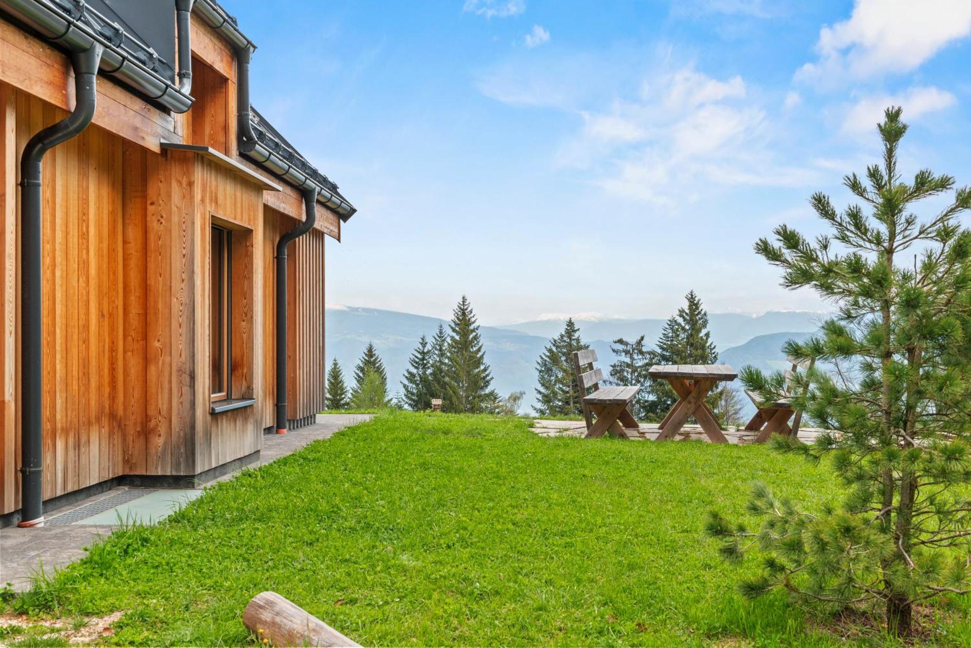 New Opening "Sissi Chalets" - Unique Luxury Hideaway With Mountain View & Sauna Mendola ภายนอก รูปภาพ