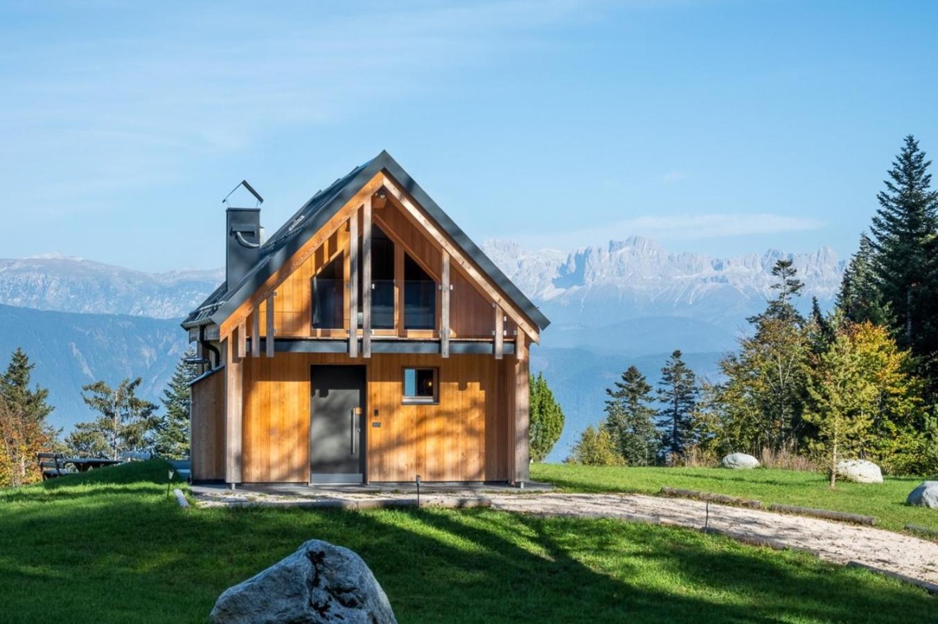 New Opening "Sissi Chalets" - Unique Luxury Hideaway With Mountain View & Sauna Mendola ภายนอก รูปภาพ